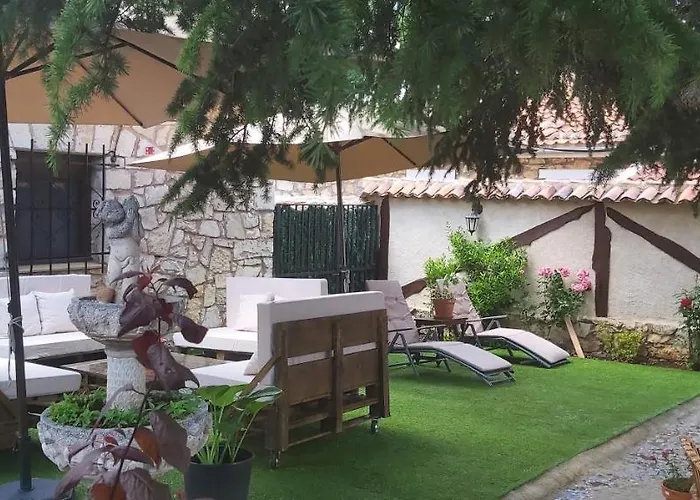 Casa Rural Pedraza 펜션 *