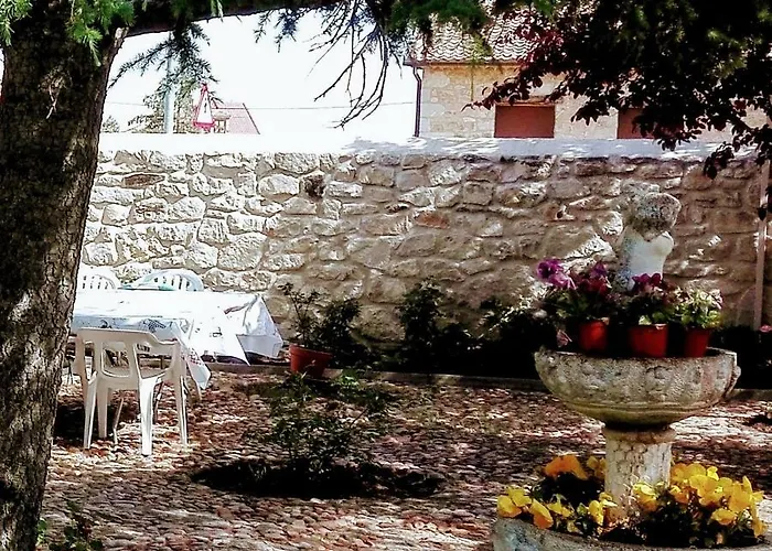 Casa Rural Pedraza * 페드라사